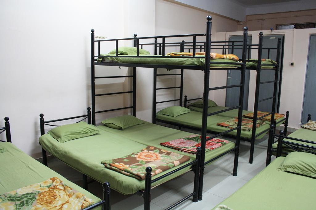 Minerva Residency Otel Bangalore Oda fotoğraf