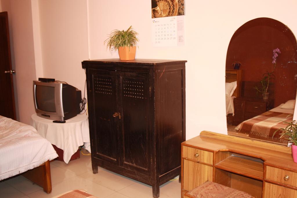 Minerva Residency Otel Bangalore Oda fotoğraf
