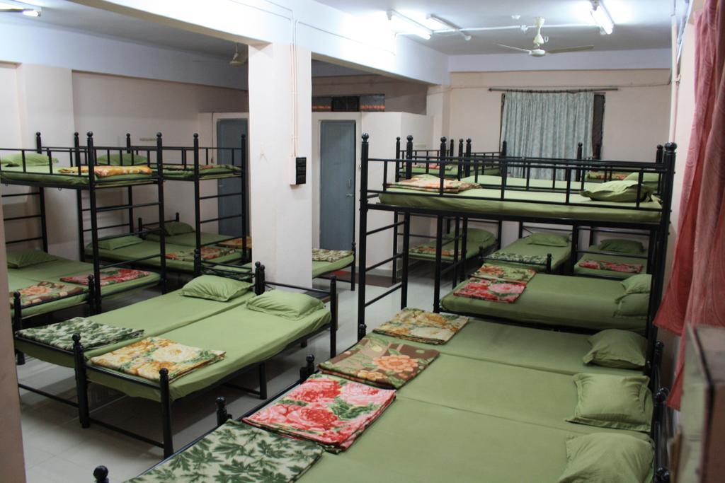 Minerva Residency Otel Bangalore Oda fotoğraf