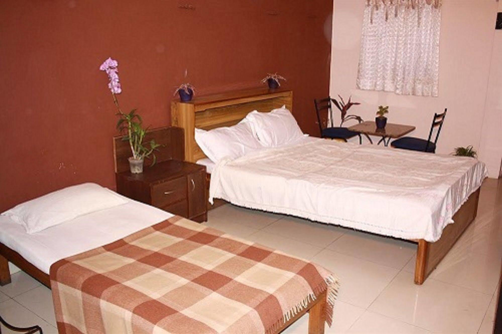Minerva Residency Otel Bangalore Dış mekan fotoğraf